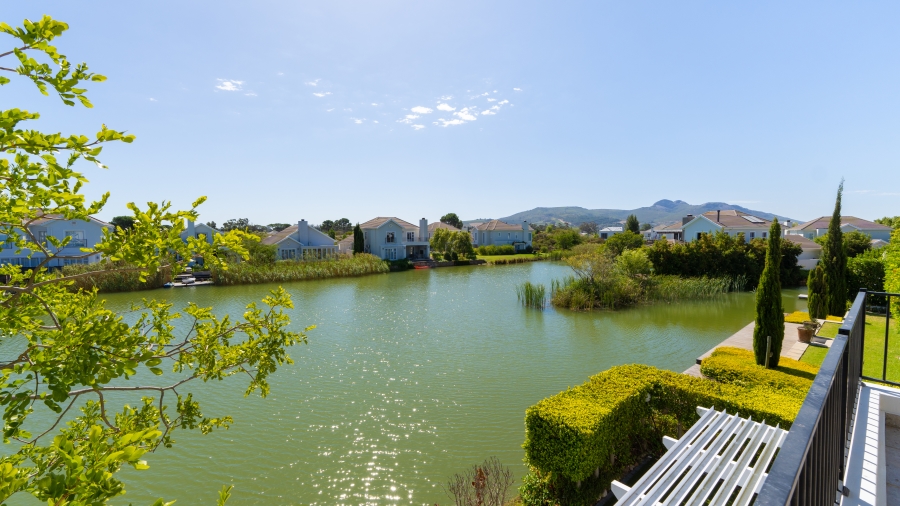 4 Bedroom Property for Sale in Val De Vie Estate Western Cape